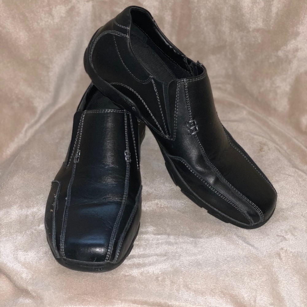 Black Aldo loafer